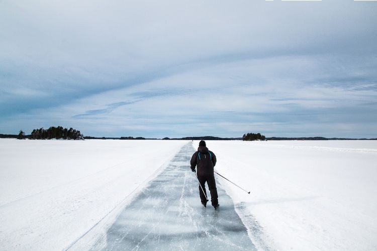 Ice skating in Minden, Ontario: Snowshoeing and Snowmobiling in the Haliburton Highlands