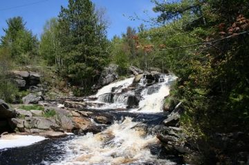 duchesnay_waterfall_24