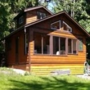 Kootenai Hideaway & Queens Bay Cabins