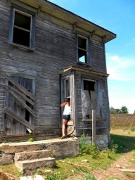 If You Dare Enter - Abandoned Farmhouse - Havelock, Ontario