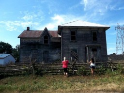 Abandoned Farmhouse Looks Haunted - Havelock Ontario Canada