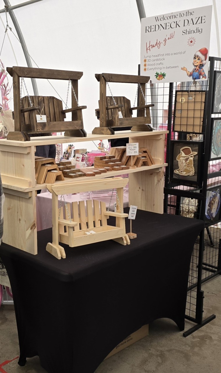 Adorable Wooden Mini Swing - I thought these mini swings were just the most adorable little creations at the Crossfield Christmas Market. 