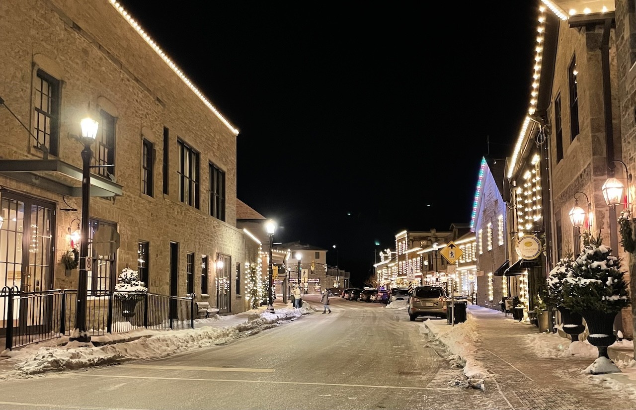 Peaceful Elora Ontario Streets - We took a charming winter walk through Elora, Ontario Canada. The streets were so peaceful and quiet on weeknight evening.