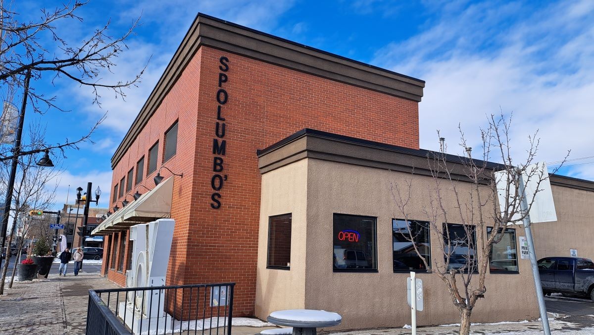 Spolumbo's Fine Foods & Deli Calgary, Alberta 2025-03-02 - Spolumbo’s is a Calgary landmark in the Inglewood neighbourhood which is near the Calgary Zoo. This is a busy area, however Spolumbo's has its own parking. This is their only location, so it is home to their restaurant, deli, and it is where they make their famous sausages.
